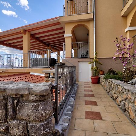 Apartments Lucia Senj 1 エクステリア 写真