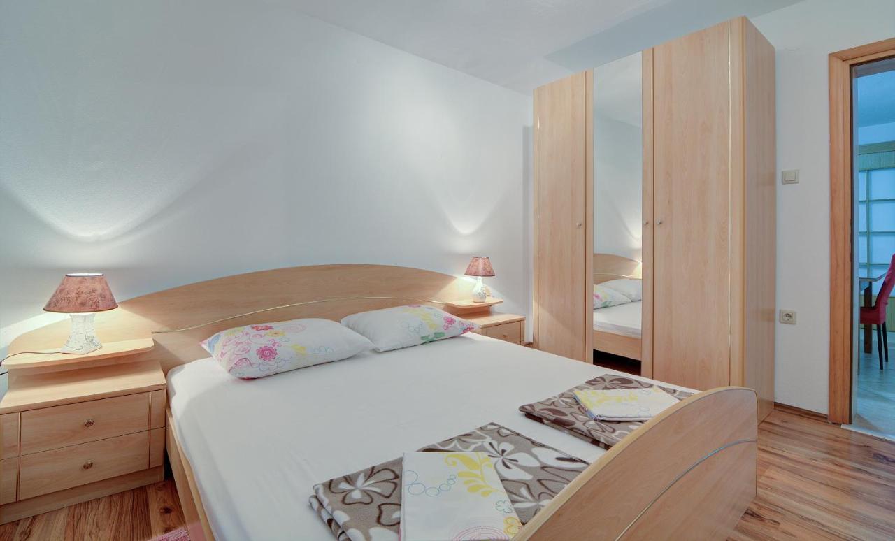 Apartments Lucia Senj 1 エクステリア 写真